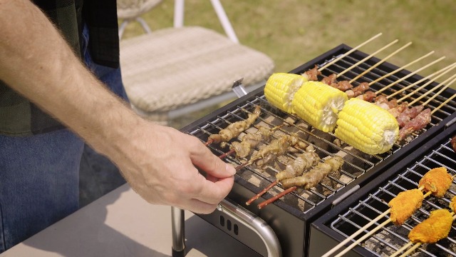 Amazon.com: SUNLIFER Portable Charcoal Grill, Small Size for